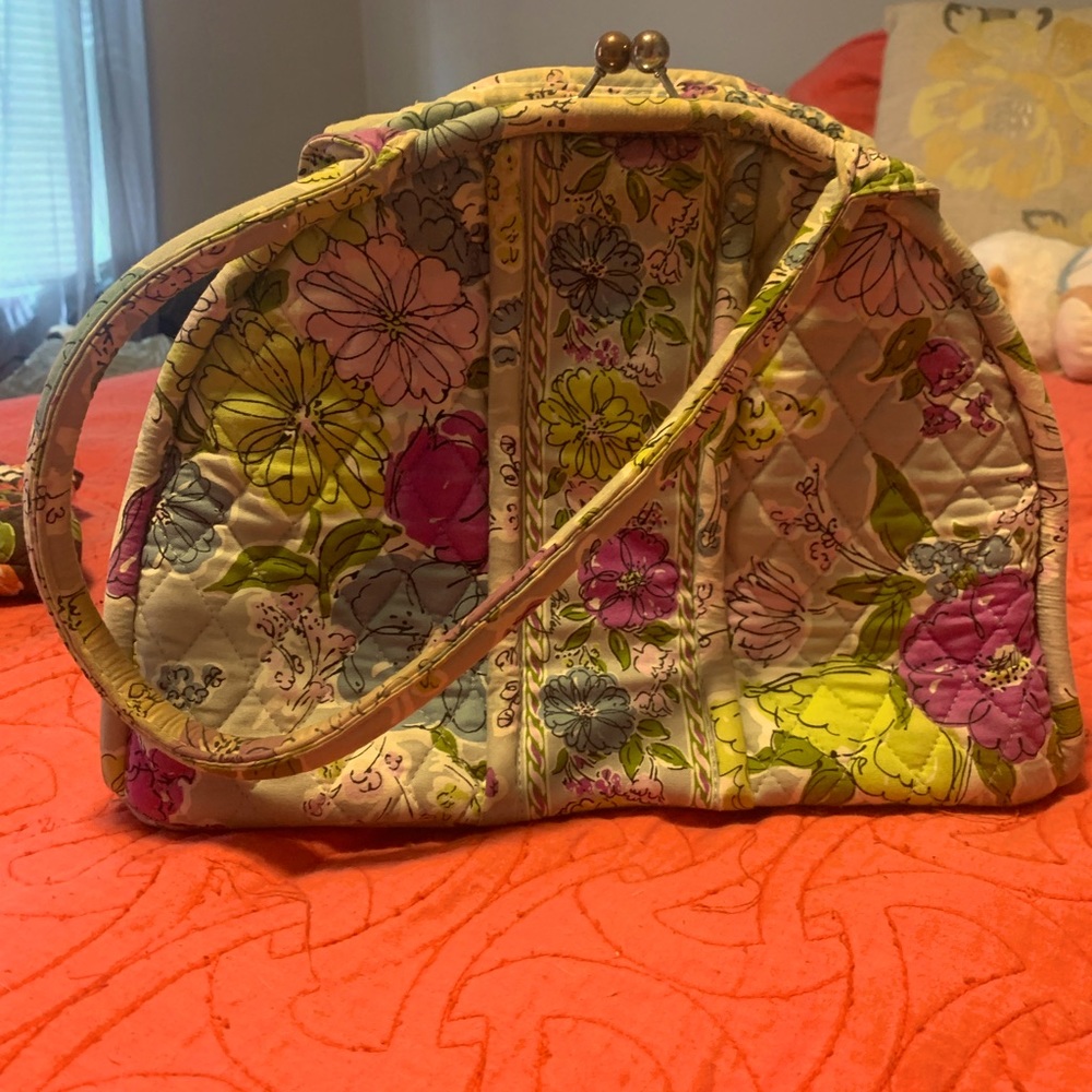 Vera Bradley purse- lightly used